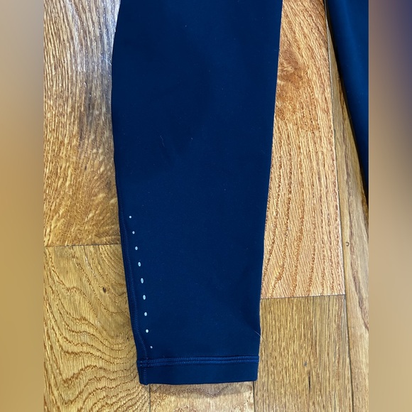 Lululemon Fast and Free High-Rise Thermal Tight 28" with Pockets leggings 6 - Picture 3 of 15